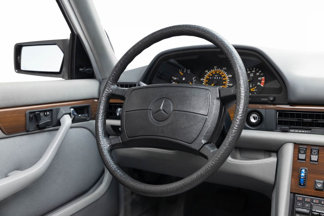 1986 Mercedes-Benz 420-Class