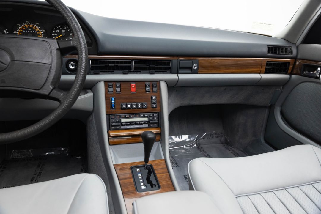 1986 Mercedes-Benz 420-Class