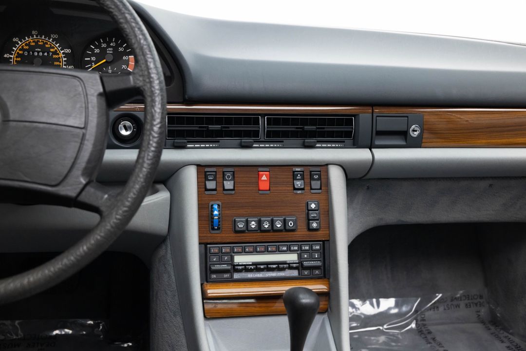 1986 Mercedes-Benz 420-Class