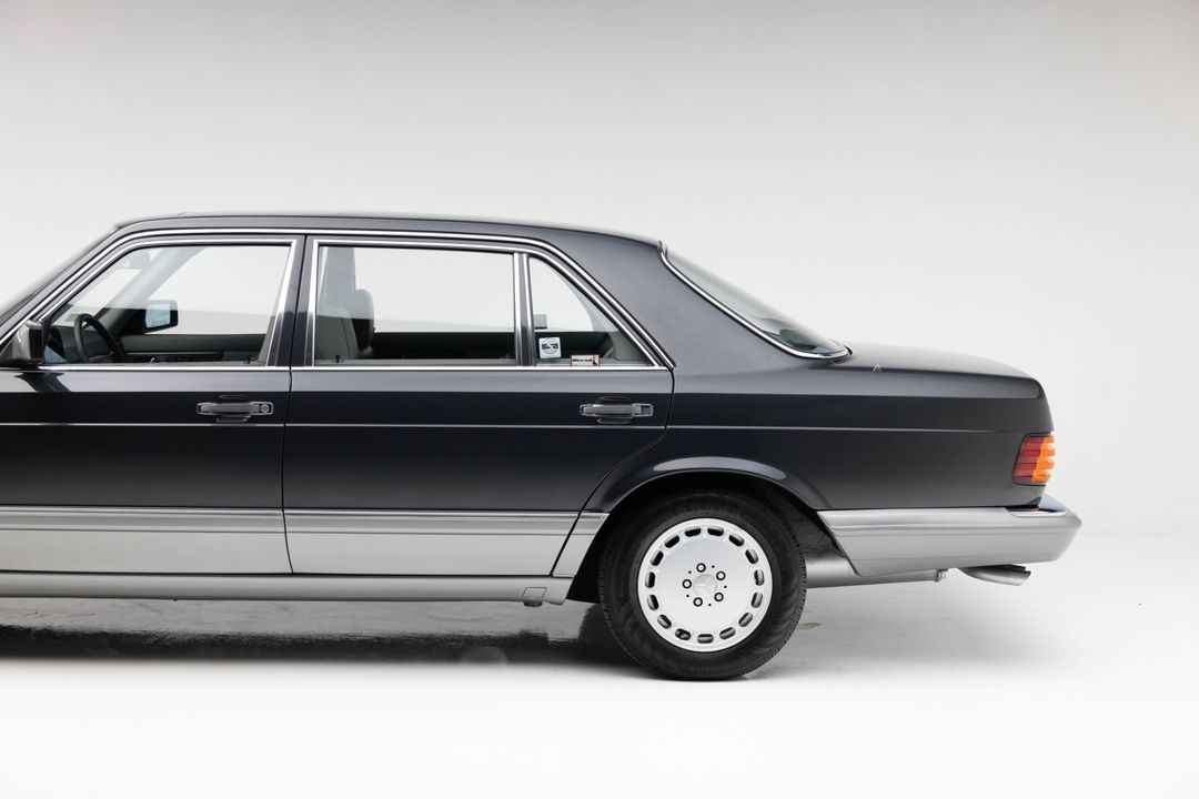 1986 Mercedes-Benz 420-Class
