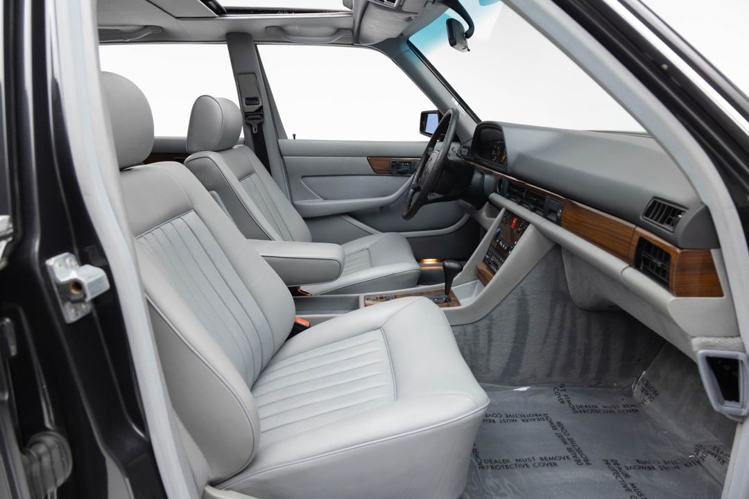 1986 Mercedes-Benz 420-Class