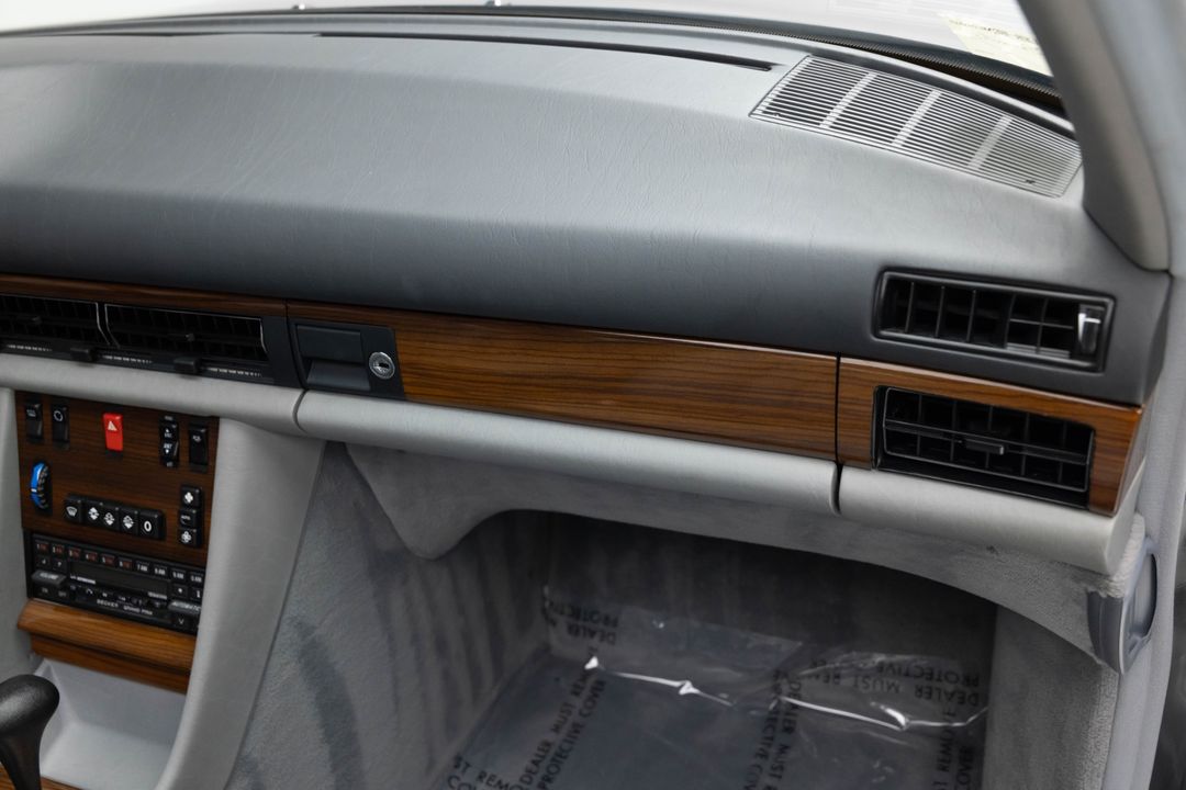 1986 Mercedes-Benz 420-Class