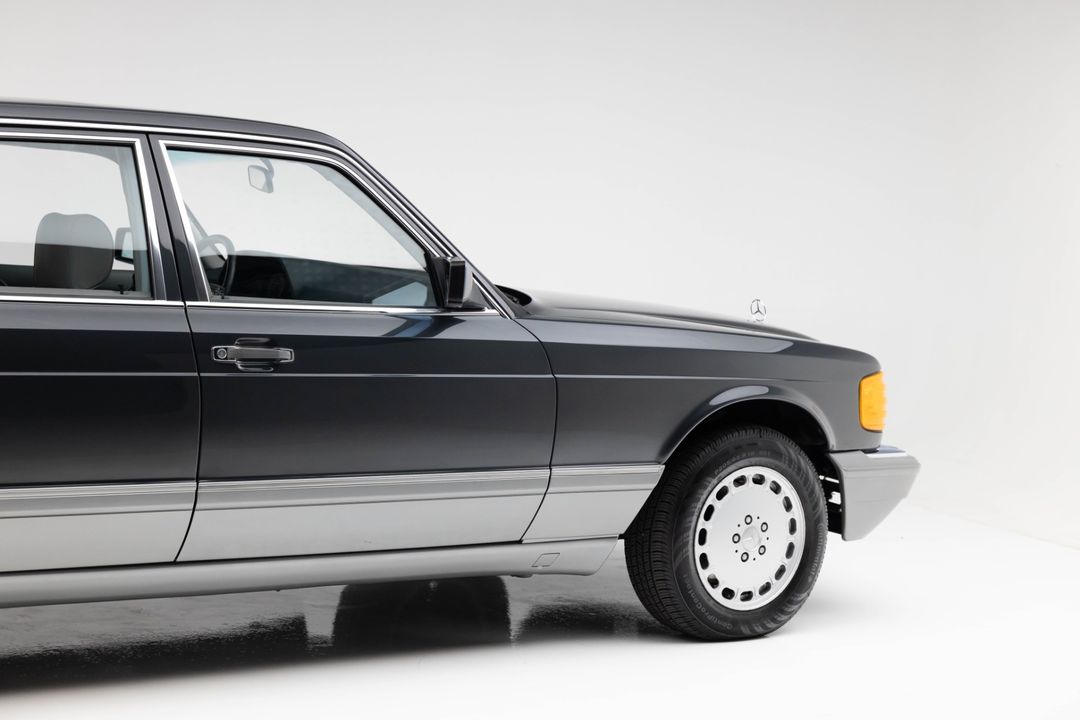 1986 Mercedes-Benz 420-Class