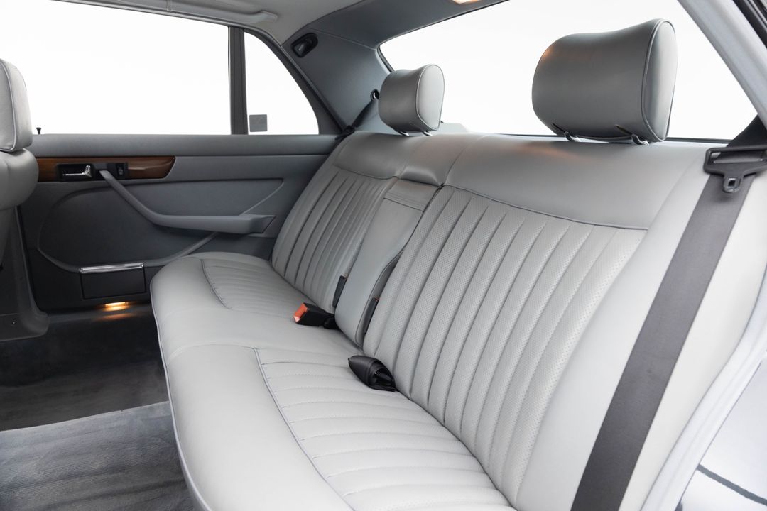 1986 Mercedes-Benz 420-Class