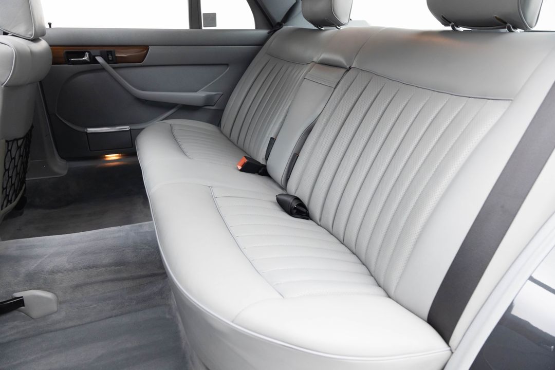 1986 Mercedes-Benz 420-Class