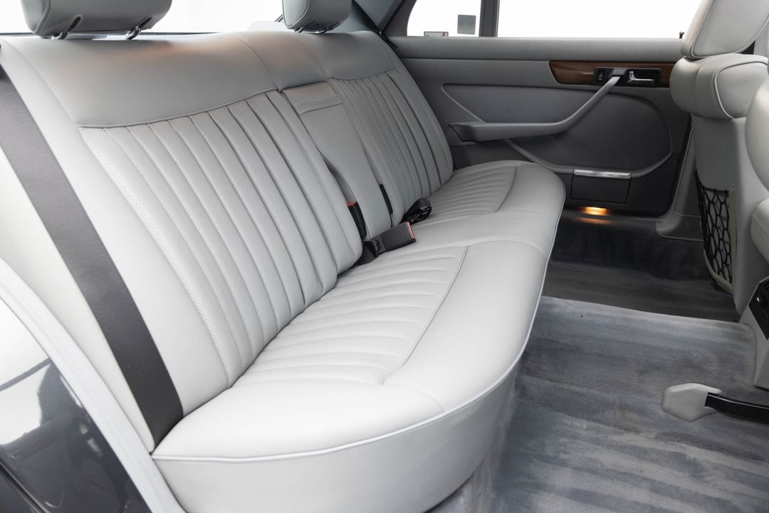 1986 Mercedes-Benz 420-Class