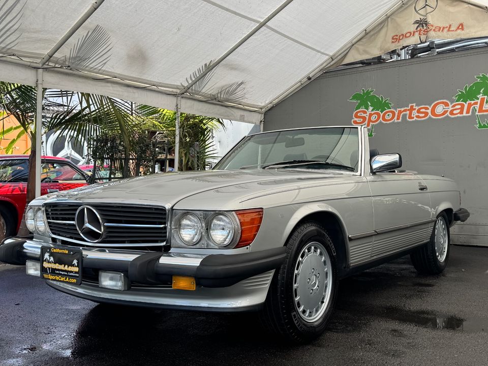 1988 Mercedes-Benz 560-Class