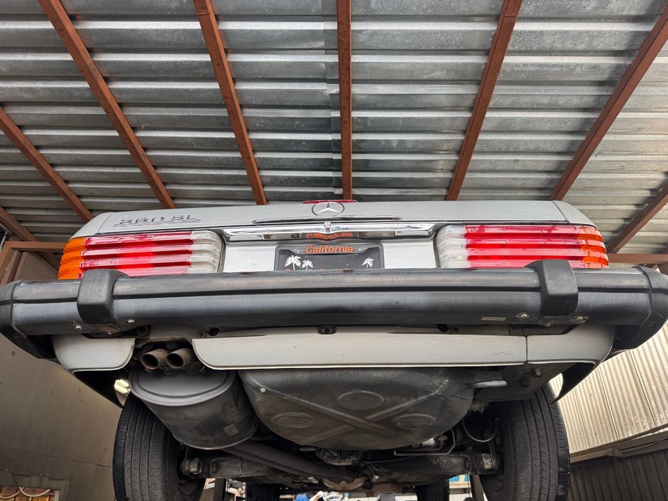 1988 Mercedes-Benz 560-Class