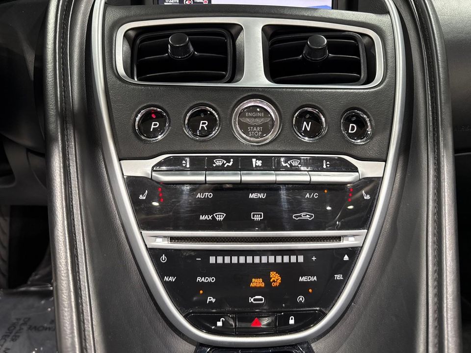 2019 Aston Martin DB11