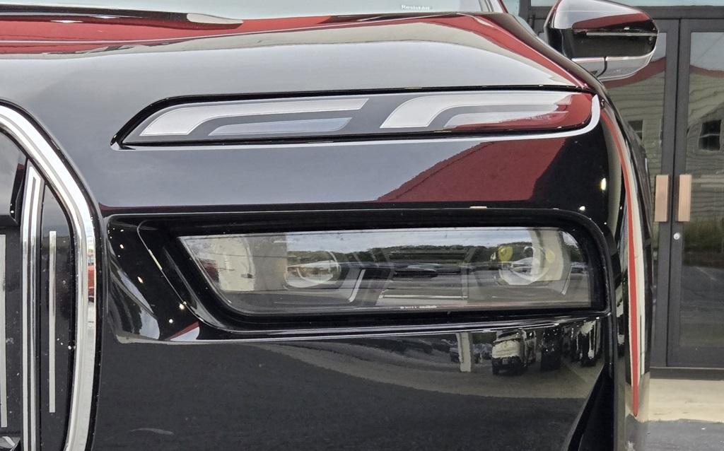 2023 BMW i7