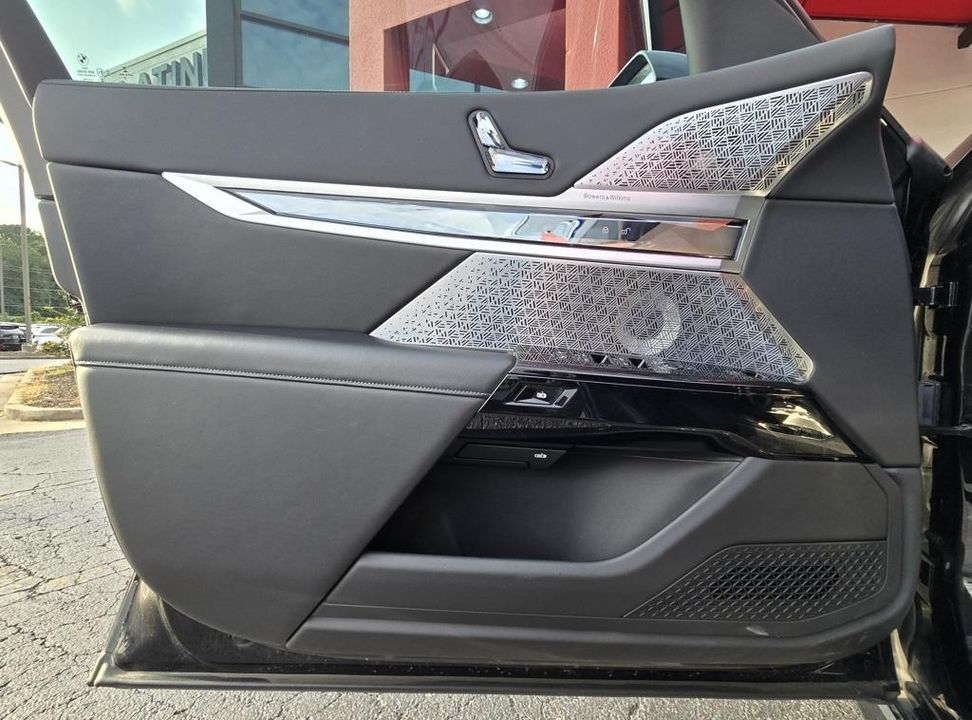 2023 BMW i7