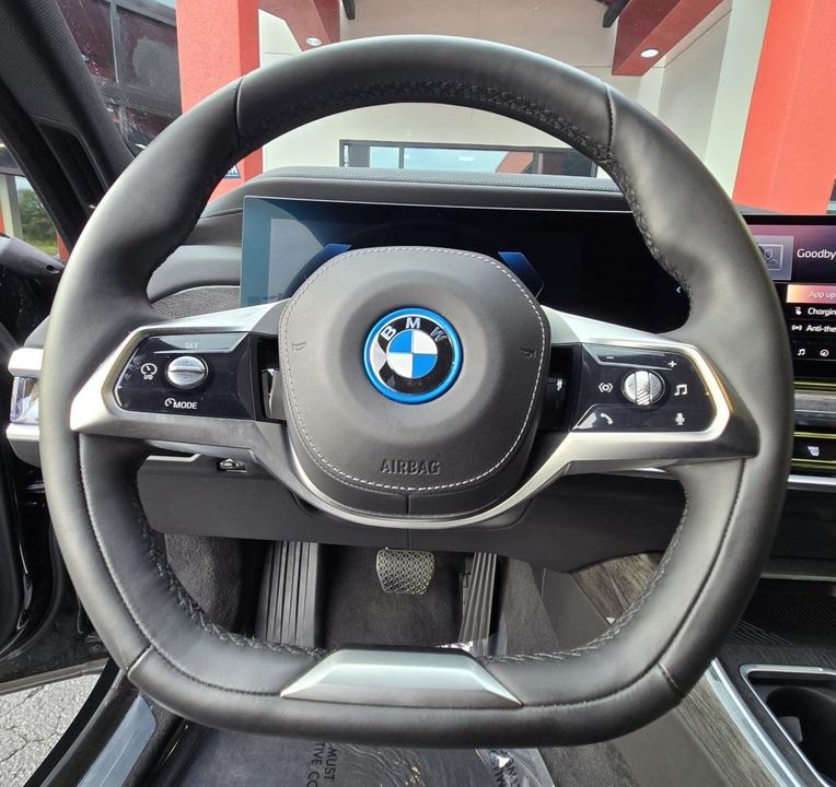 2023 BMW i7
