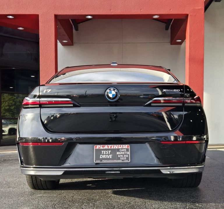 2023 BMW i7