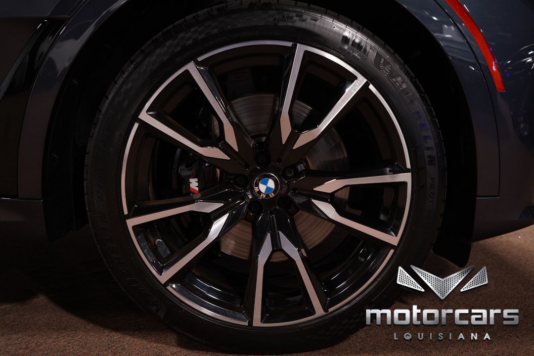 2022 BMW X7