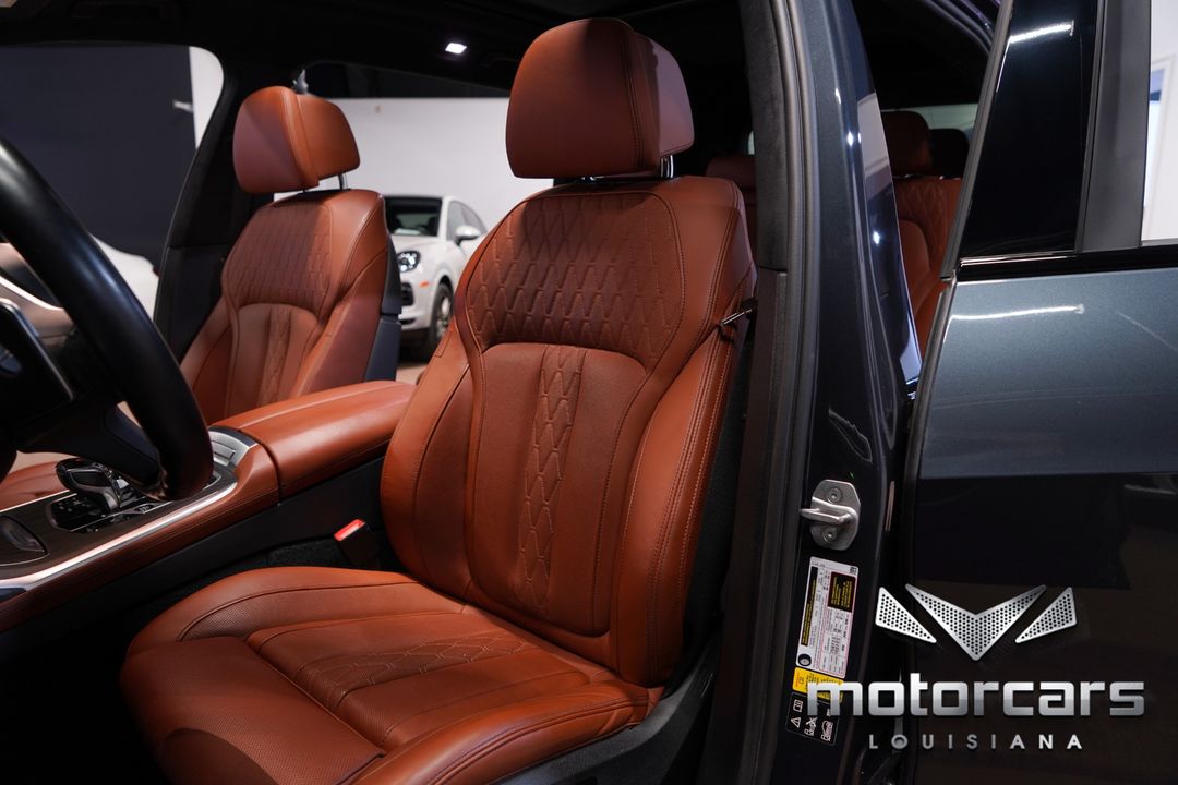 2022 BMW X7