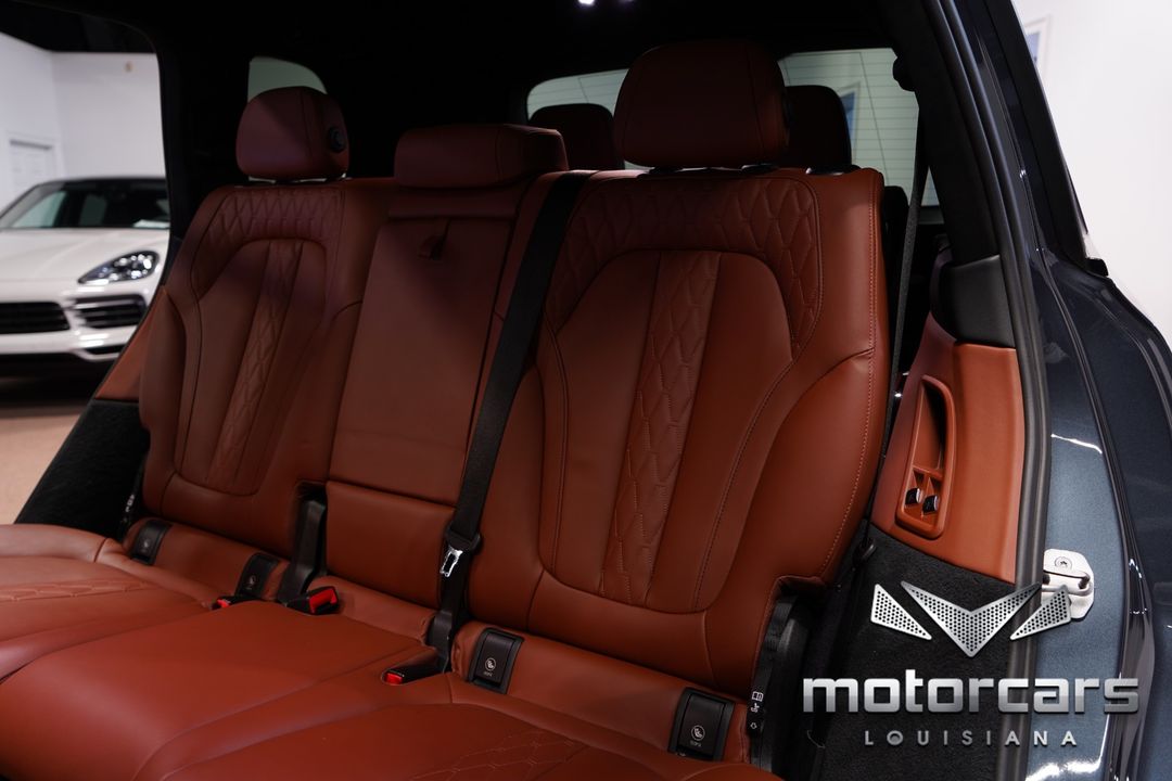 2022 BMW X7