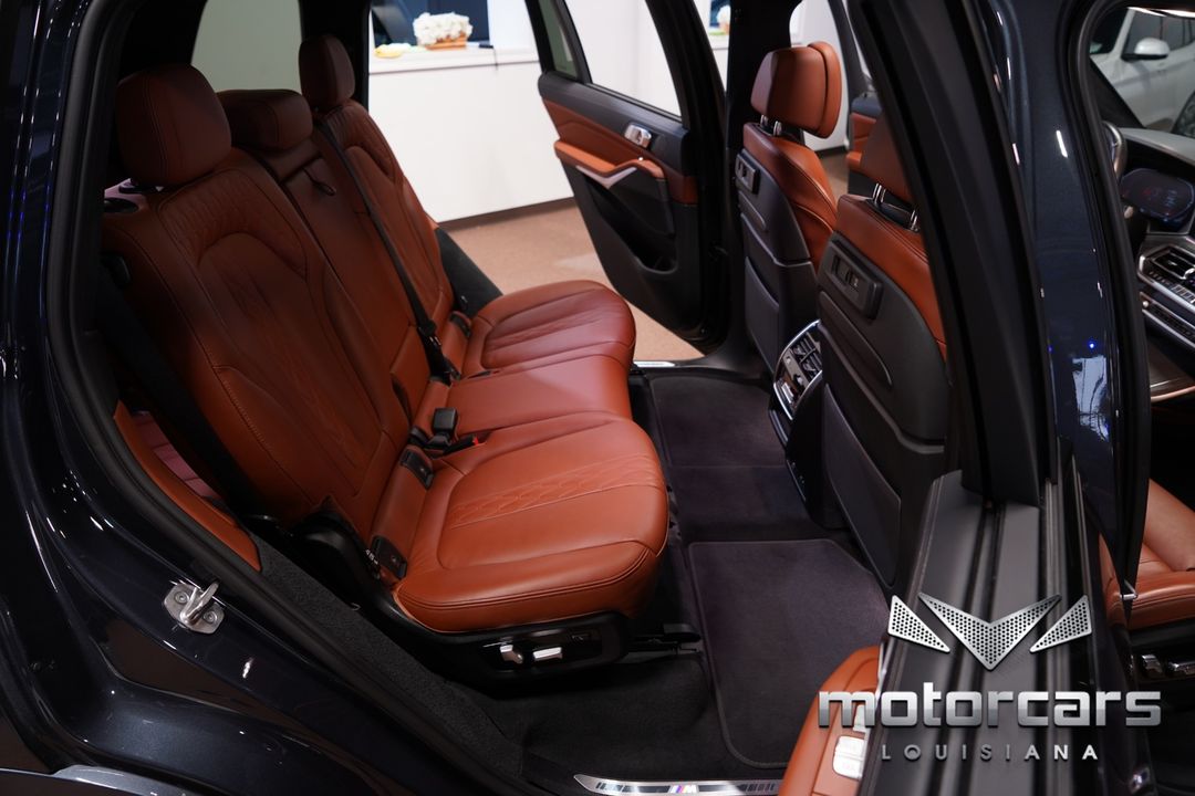 2022 BMW X7