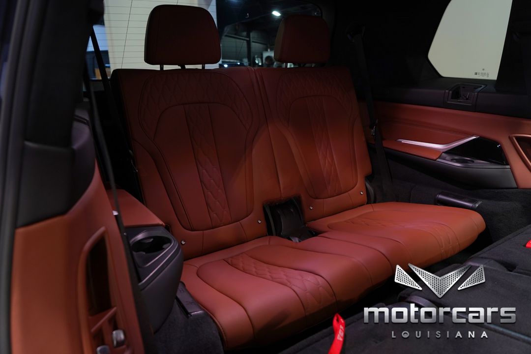 2022 BMW X7