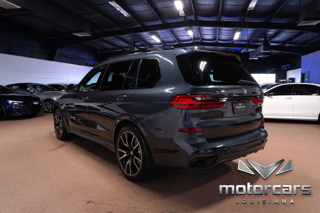 2022 BMW X7