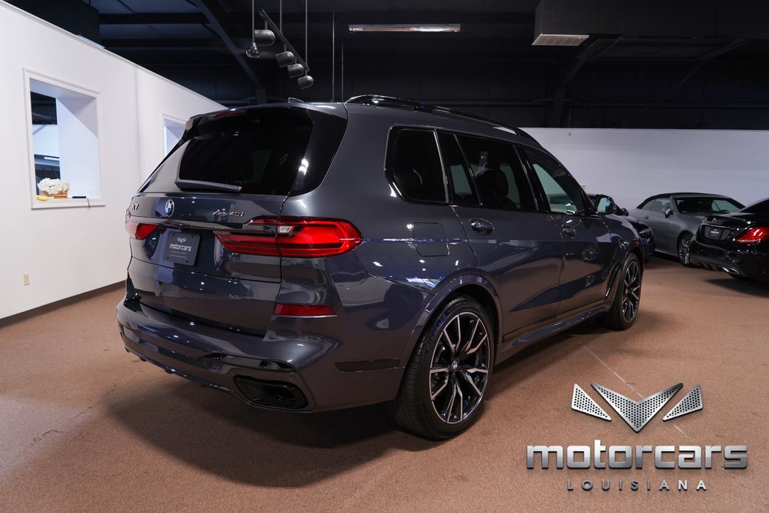 2022 BMW X7