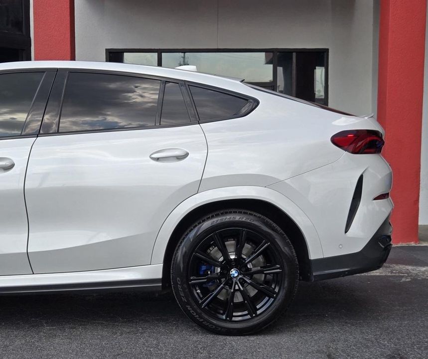 2020 BMW X6