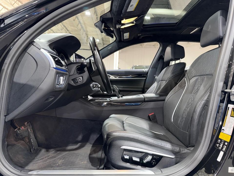 2017 BMW 750i