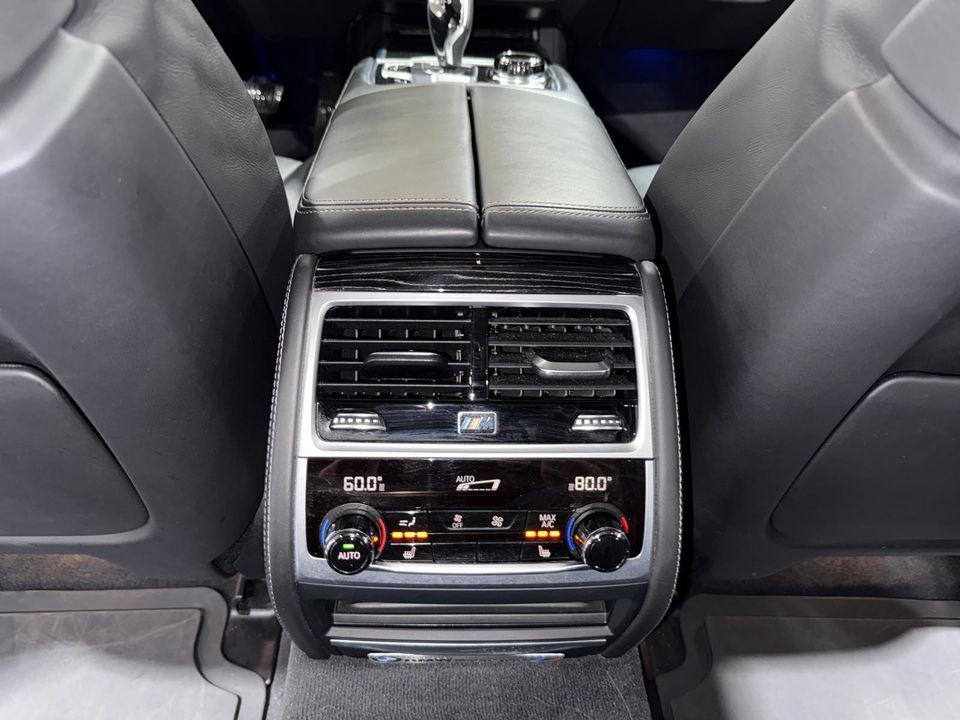 2017 BMW 750i