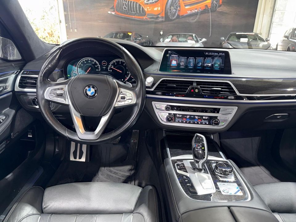 2017 BMW 750i