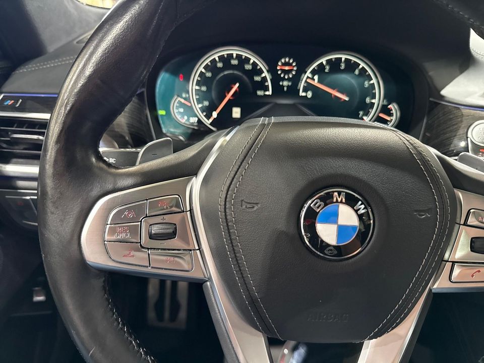 2017 BMW 750i