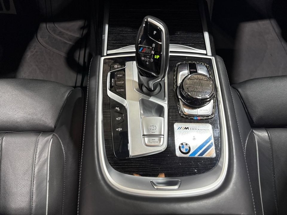 2017 BMW 750i