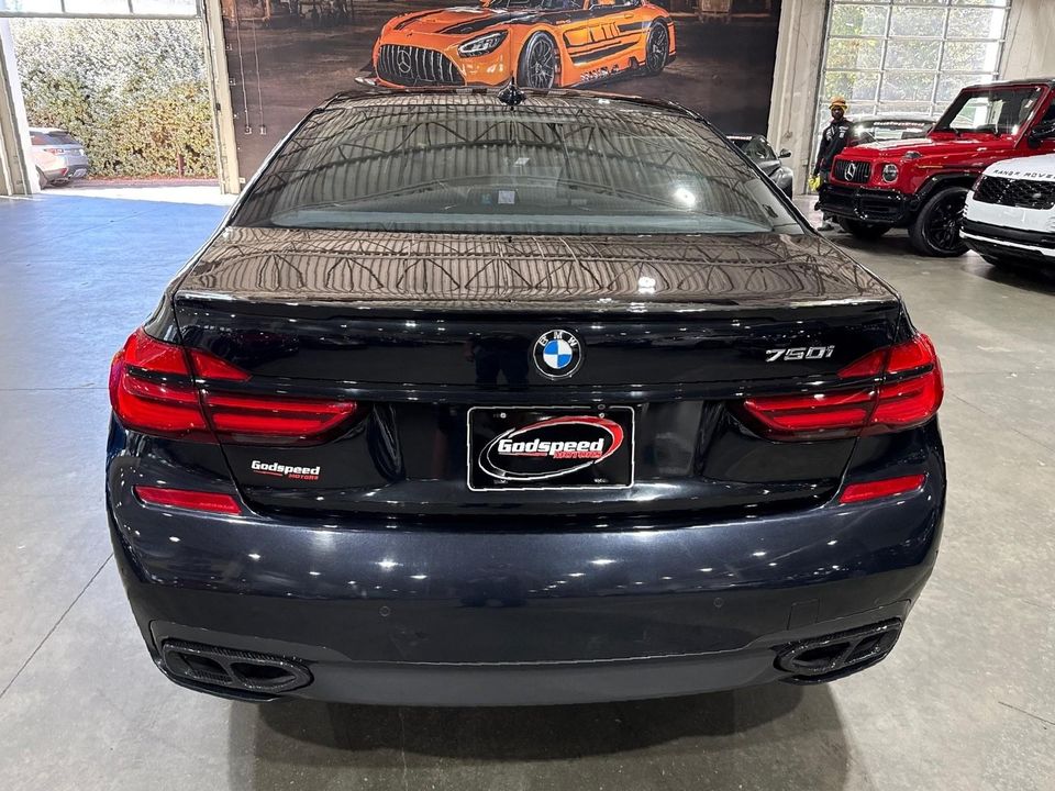 2017 BMW 750i
