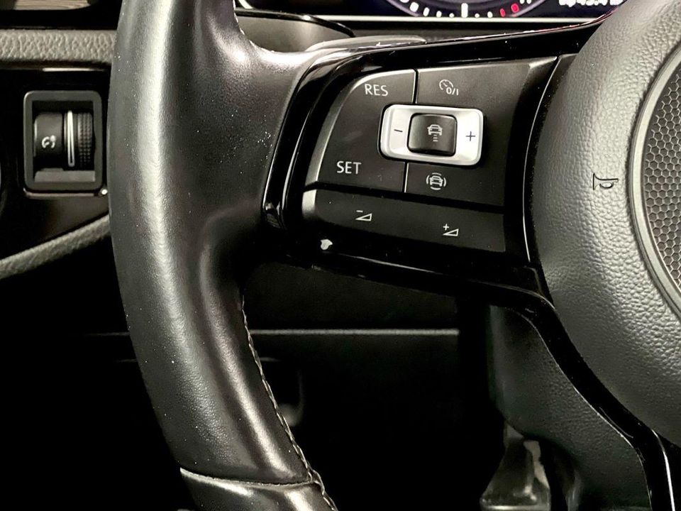 2019 Volkswagen Golf R