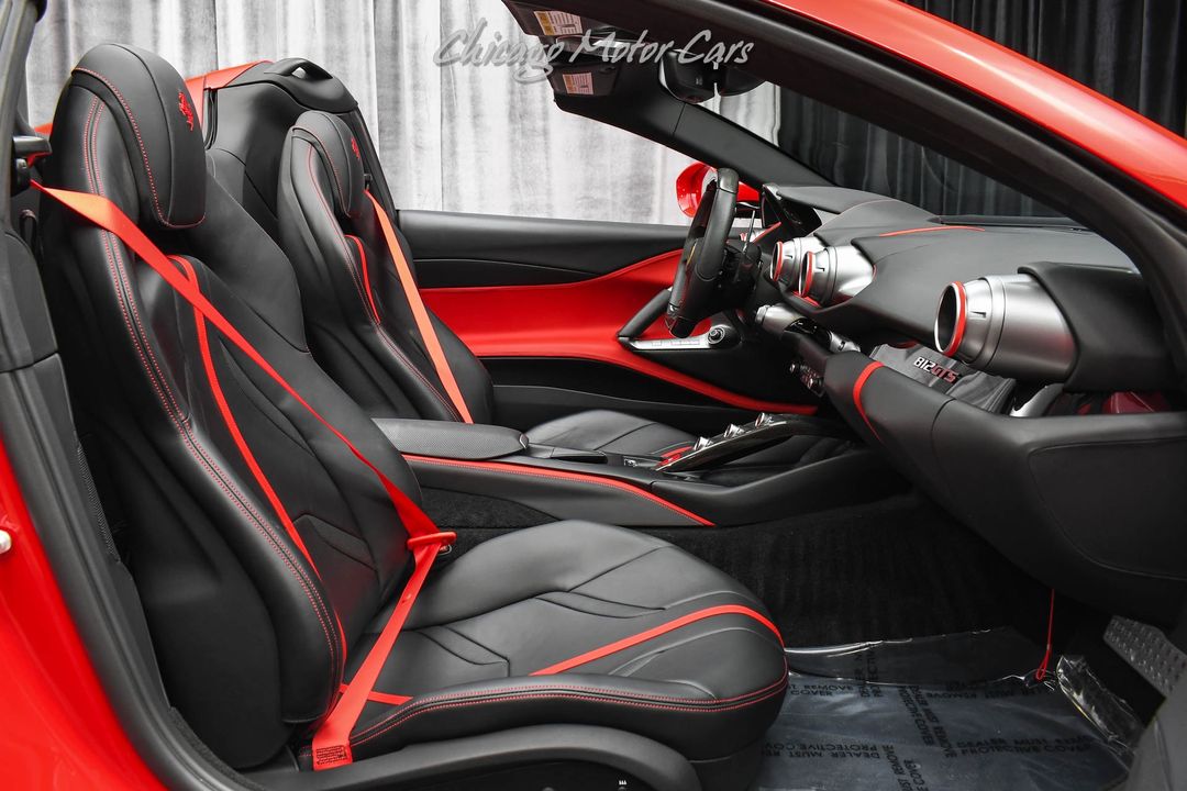 2021 Ferrari 812 GTS