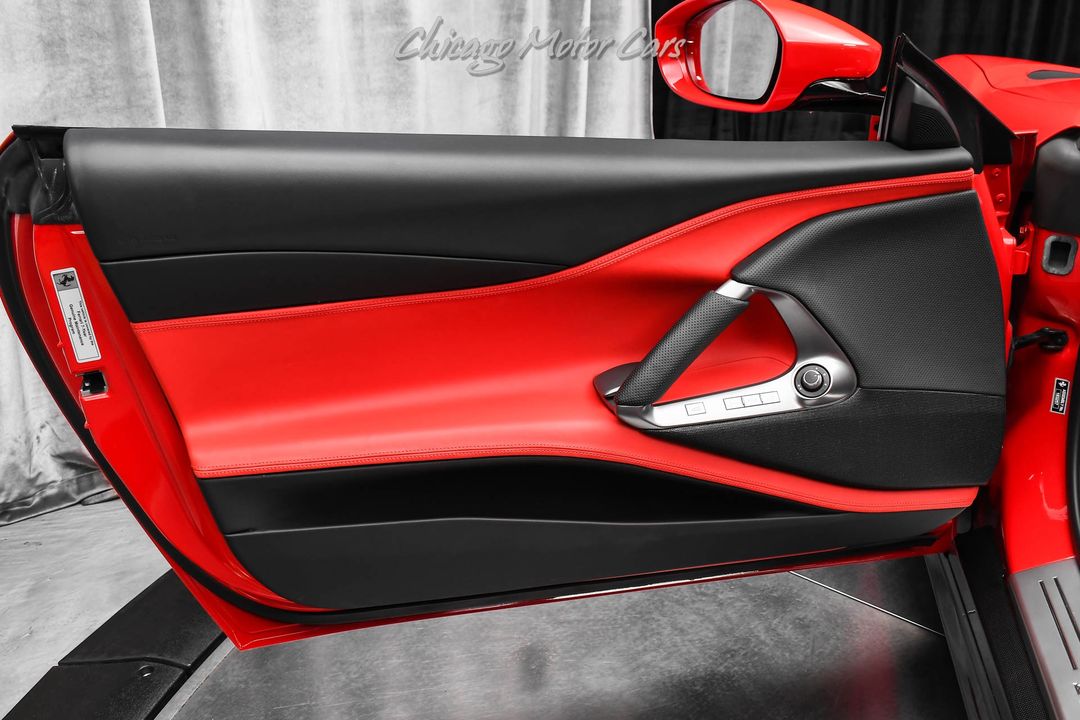 2021 Ferrari 812 GTS