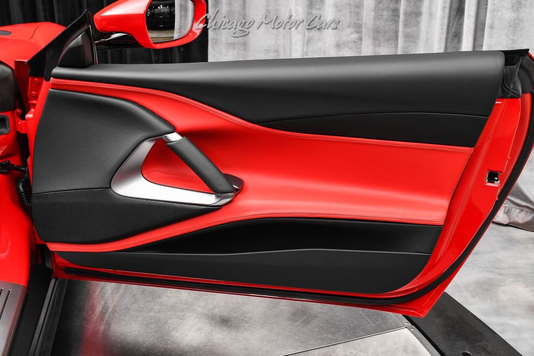 2021 Ferrari 812 GTS