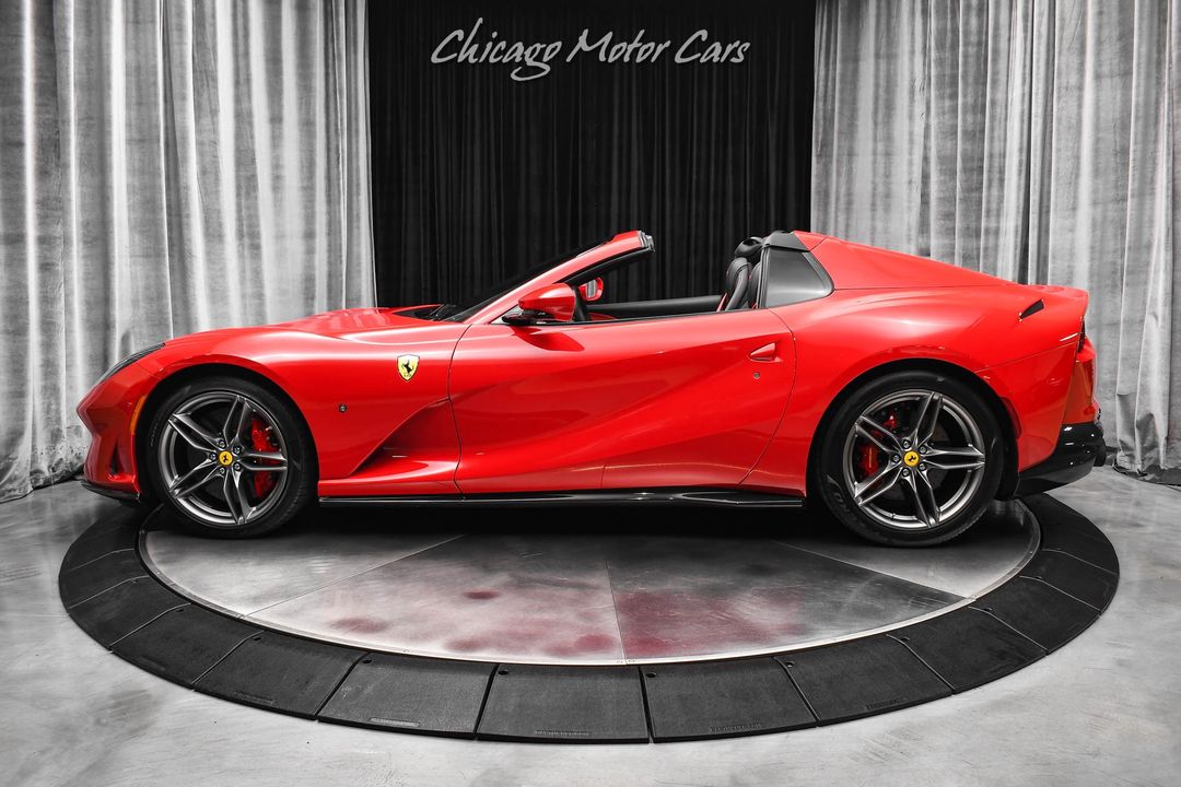 2021 Ferrari 812 GTS