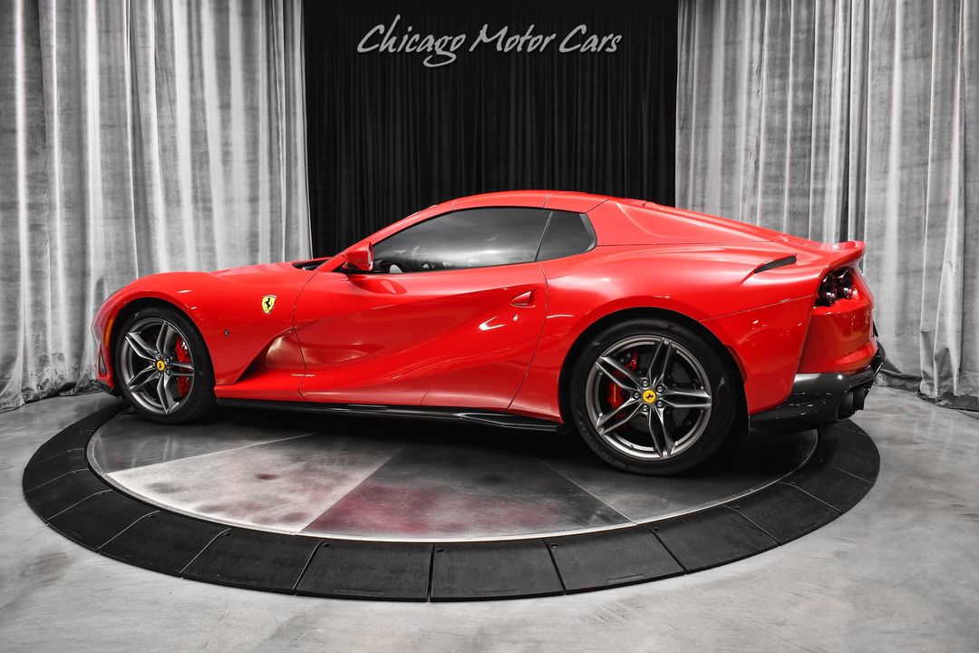 2021 Ferrari 812 GTS