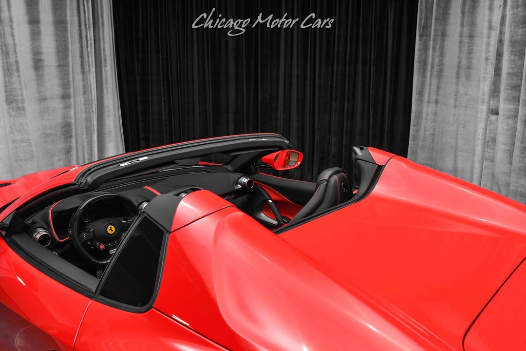 2021 Ferrari 812 GTS