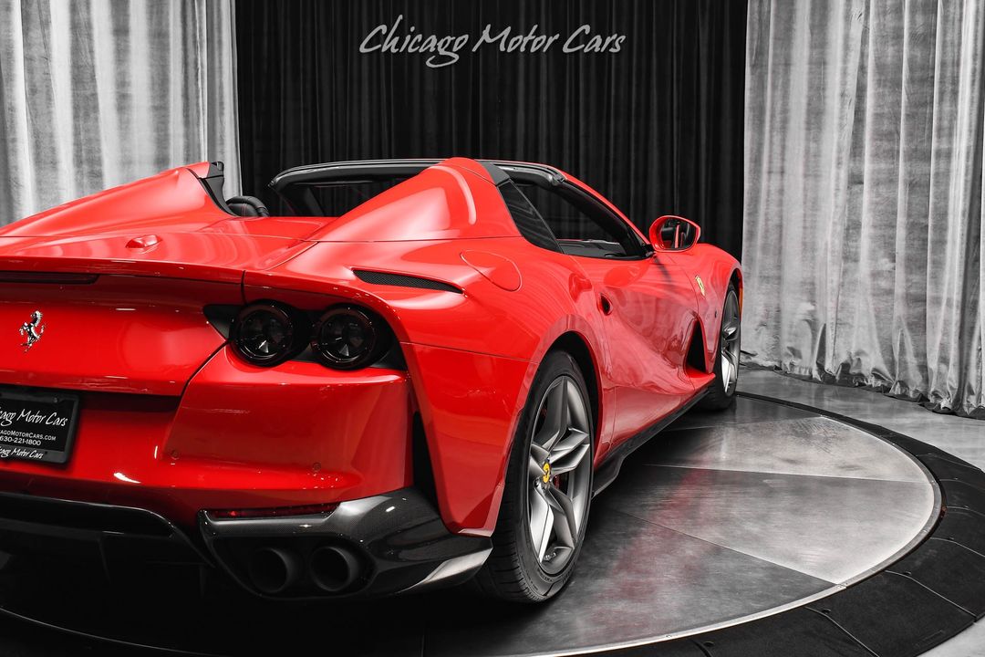 2021 Ferrari 812 GTS