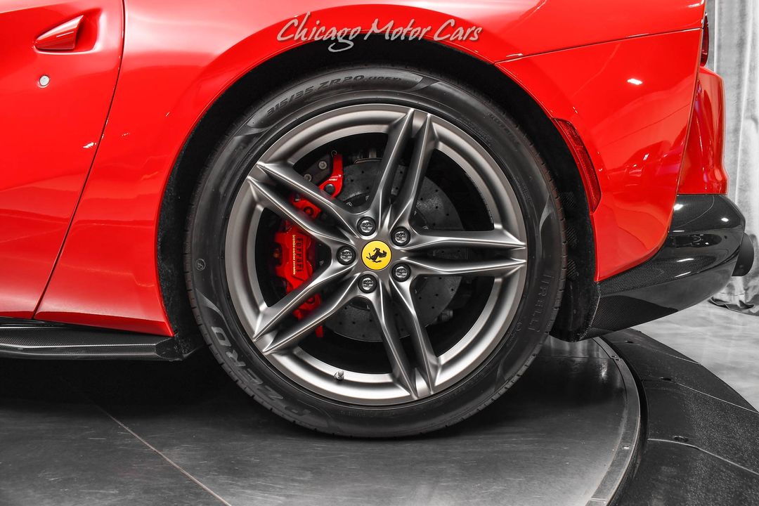 2021 Ferrari 812 GTS