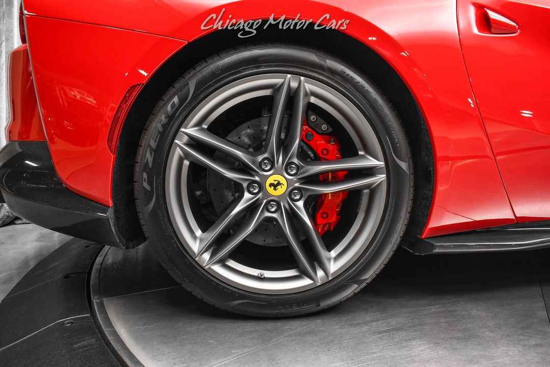 2021 Ferrari 812 GTS