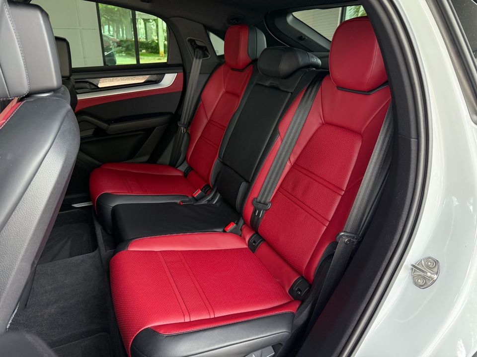 2024 Porsche Cayenne