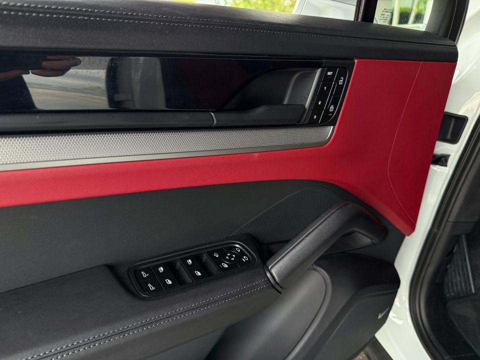 2024 Porsche Cayenne
