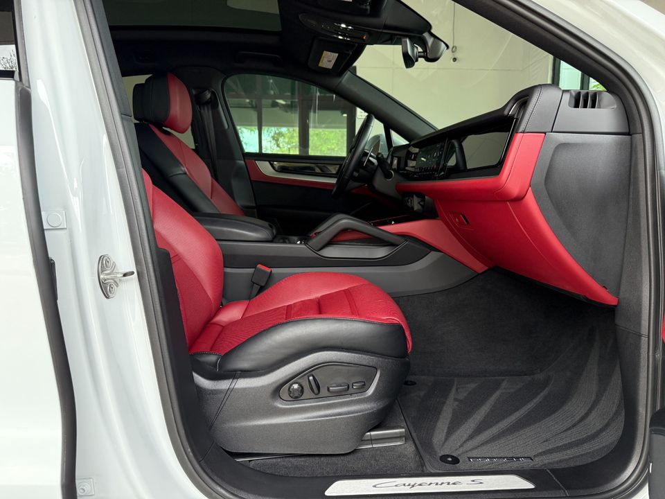2024 Porsche Cayenne