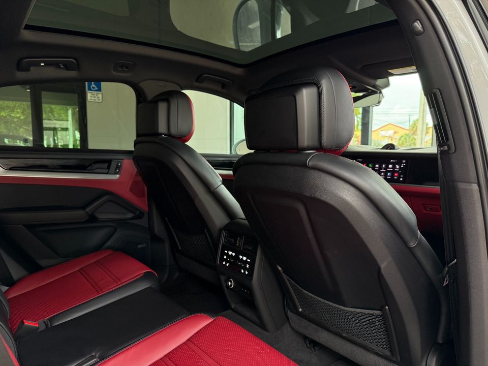 2024 Porsche Cayenne