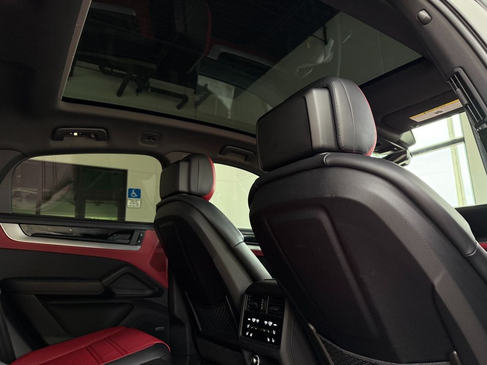 2024 Porsche Cayenne