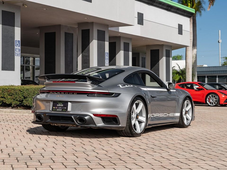 2025 Porsche 911