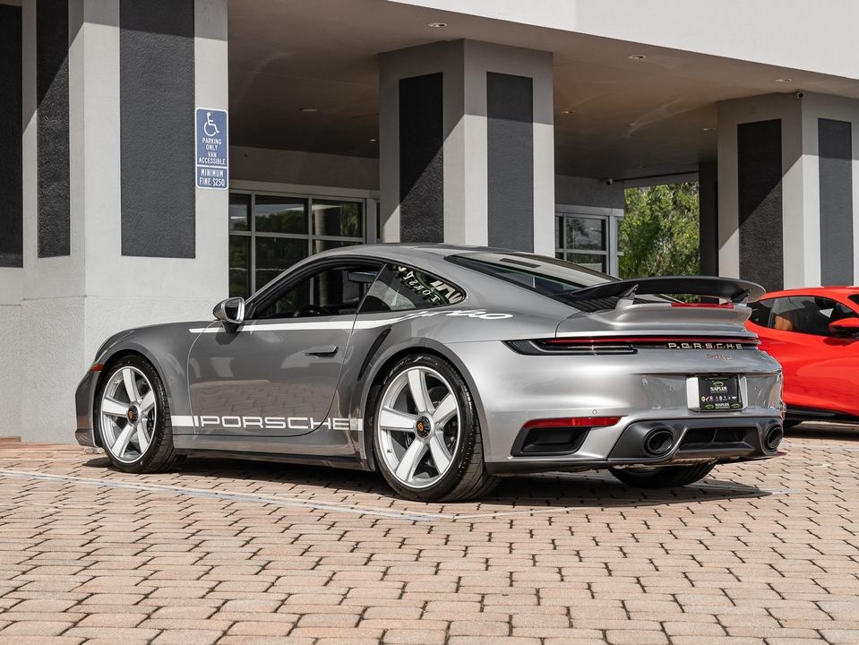 2025 Porsche 911