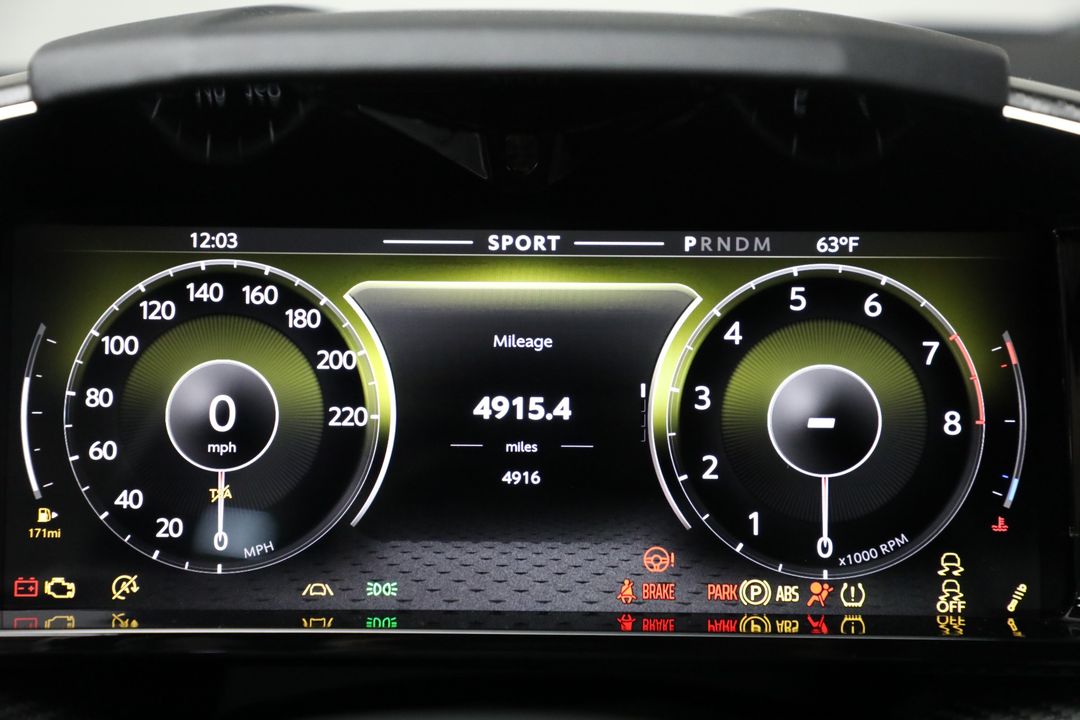 2025 Aston Martin Vantage