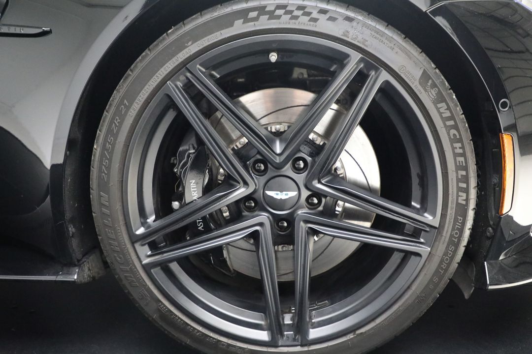 2025 Aston Martin Vantage